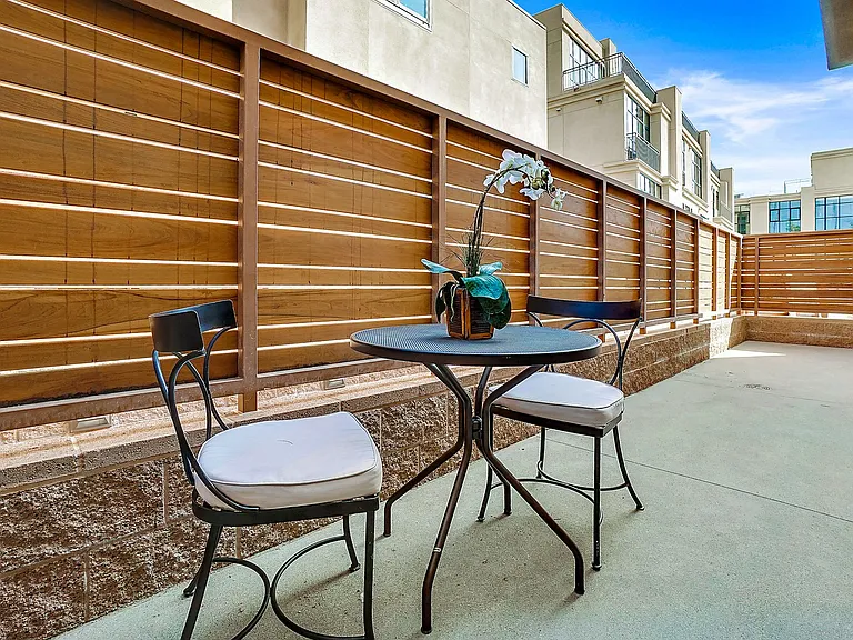 Residences at Village Walk — Photo 65