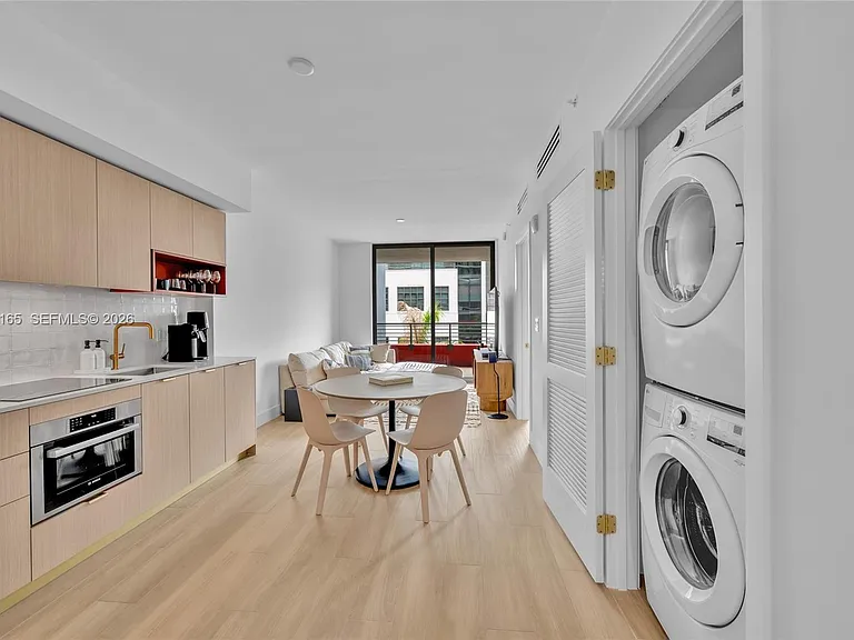 90 NE 32nd 406 Miami #406 — Photo 4