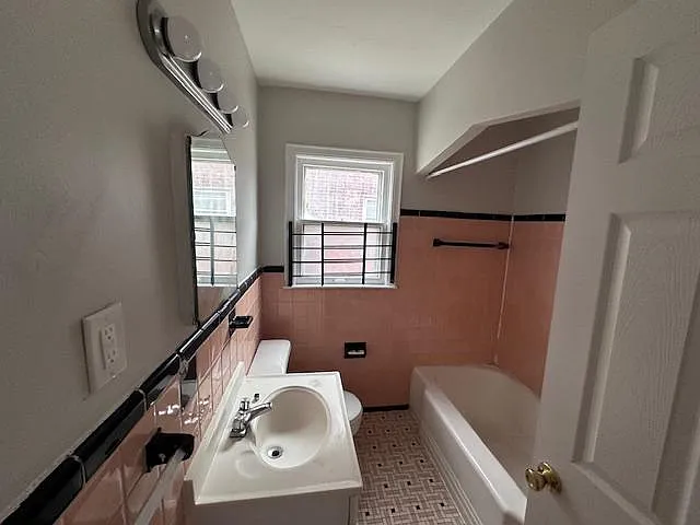 11494 Wayburn St — Photo 17