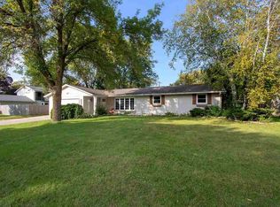 1644 Glen Rd, Green Bay, WI 54313