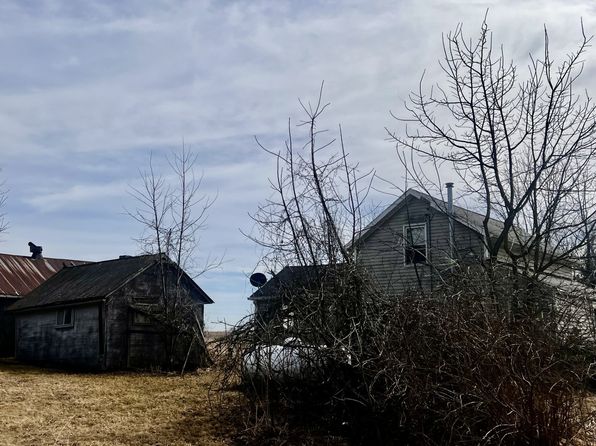 3703 Main St, Polo, IL 61064