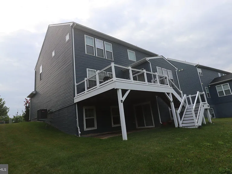 3348 Burton Dr — Photo 7
