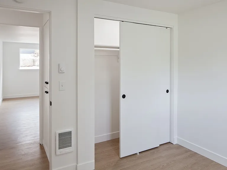 3132 SW Marigold St — Photo 60
