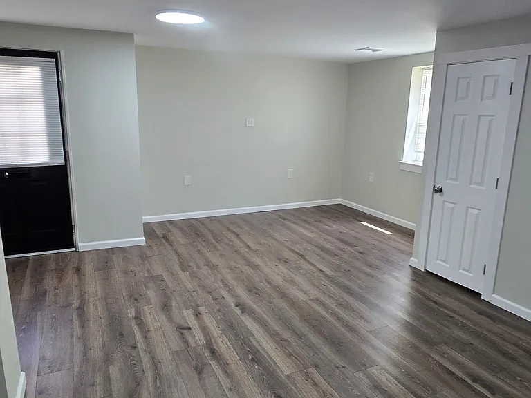 706 Cedar Ave #1 — Photo 4