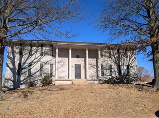 1312 NW Valley Woods Ct APT A, Grain Valley, MO 64029