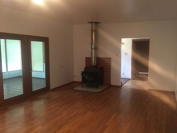 Living Room + Fireplace 