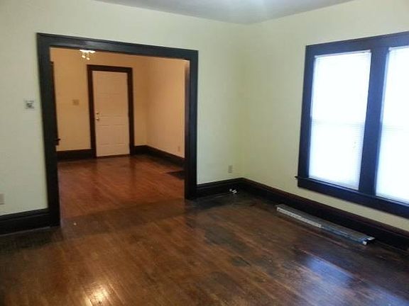 dining room with hardwood floors