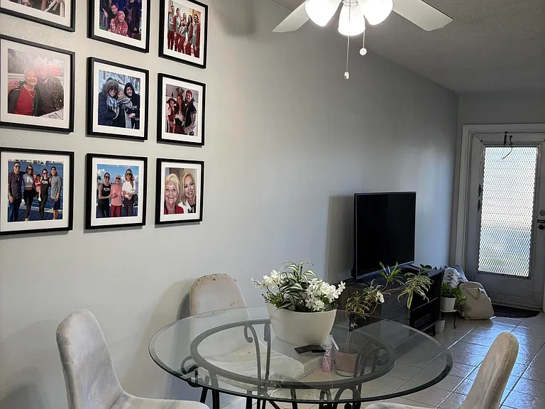 243 Northampton St #M — Photo 6