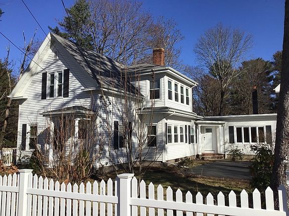 2nd image of 124 Washington St