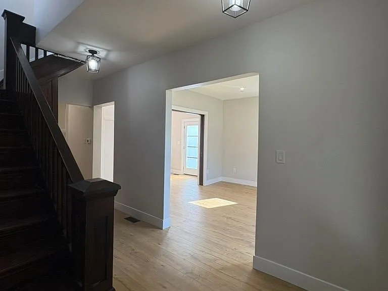 385 Hugel Ave — Photo 8
