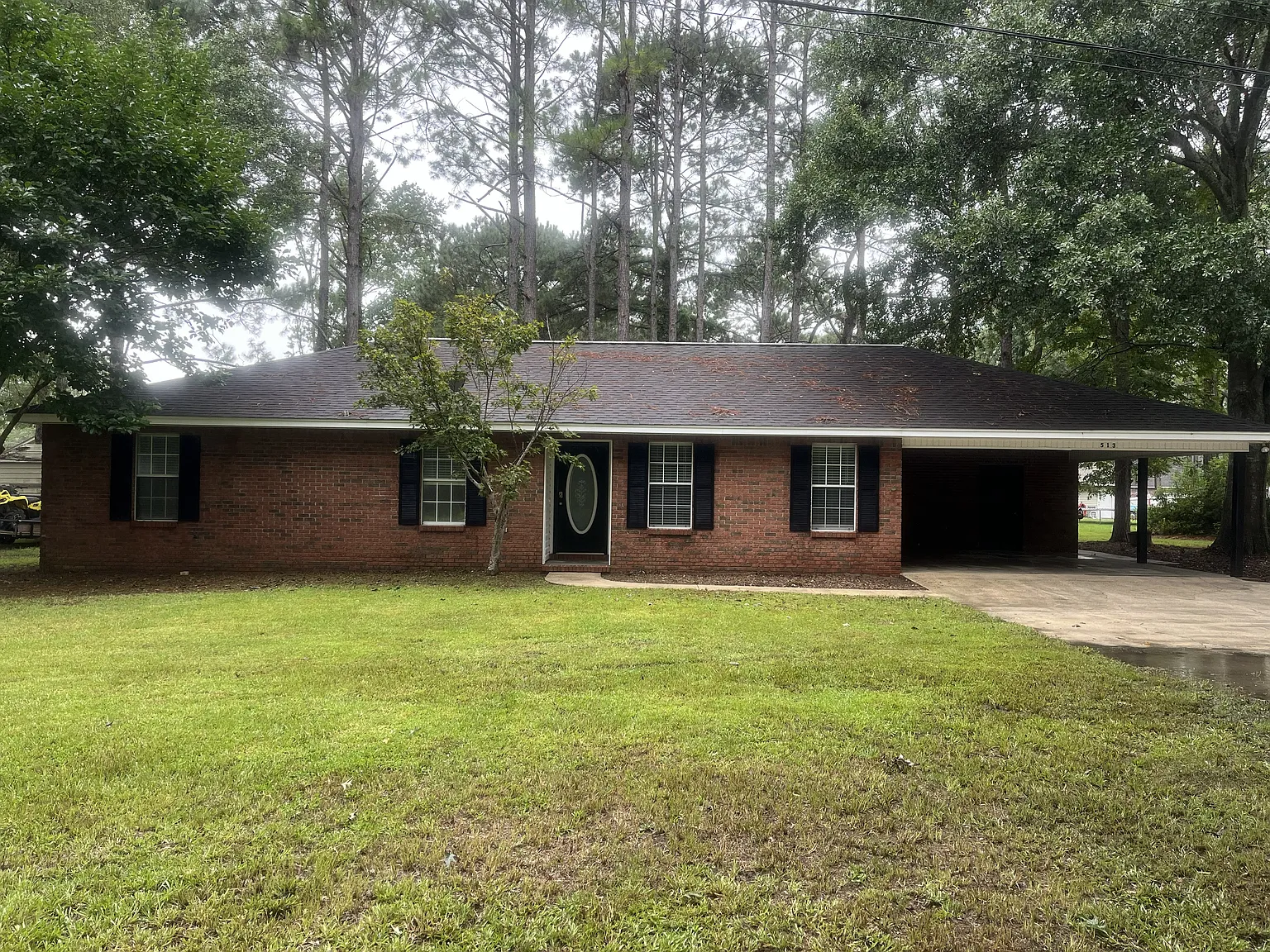 3 bed, $1,800 — Photo 1