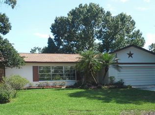 3105 Swan Ln, Safety Harbor, FL 34695
