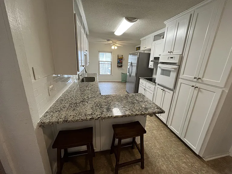 4009 Colcord Ave — Photo 4