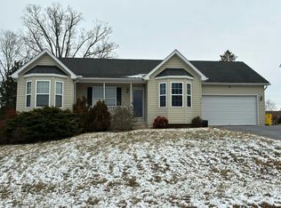 412 Ford Cir, Inwood, WV 25428