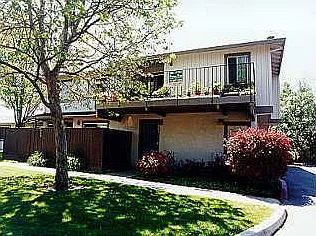 691 Whitewater Ct — Photo 1