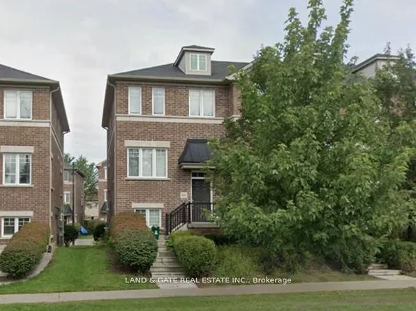 466 Meadowglade Rd, Clarington, ON L1E 0E9