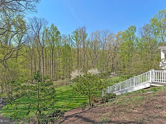 5th image of 8611 Brook Rd