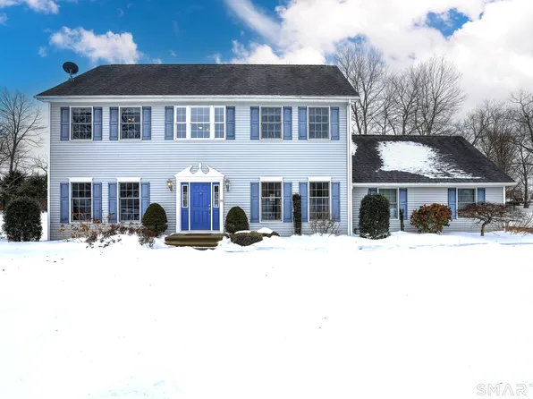 39 Fawn Meadow Drive, Naugatuck, CT 06770