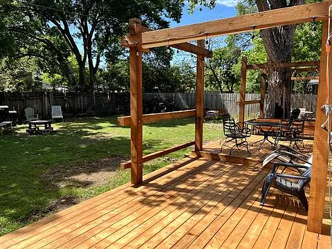 2401 Laramie Trl #A