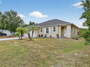 1572 SW Gager Rd, Port Saint Lucie, FL 34953