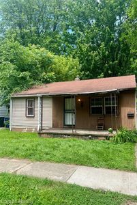 302 W Gracelawn Ave, Flint, MI, 48505