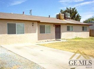 1430 E Joanne Ave, Pixley, CA 93256
