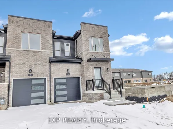 11 Evergreen Ter, Barrie, ON L9J 0M6