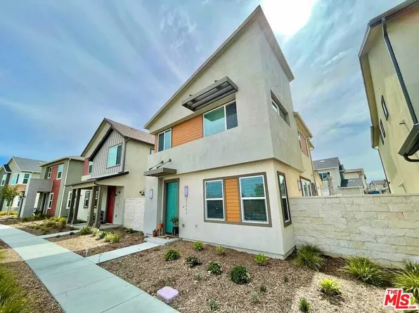 27482 Boulderview Way, Valencia, CA 91381