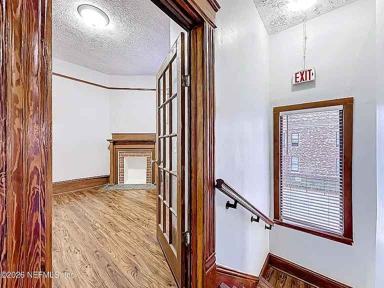 138 E Duval St — Photo 16