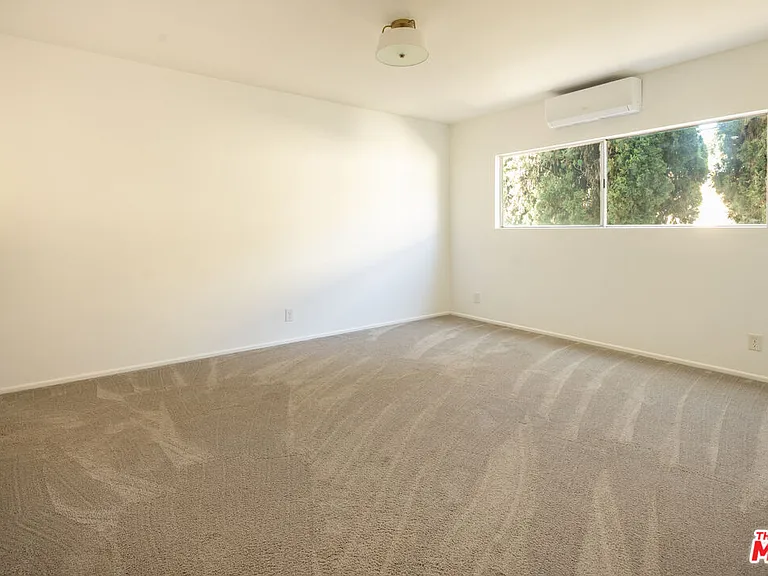 2346 Pearl St — Photo 14