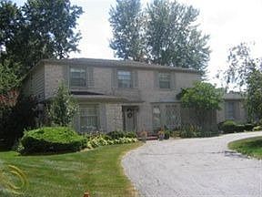 1st image of 21835 Riverview Dr