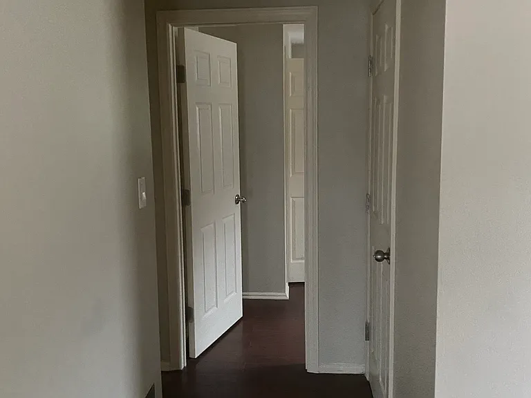 8 Evelyn Ct #2 — Photo 26