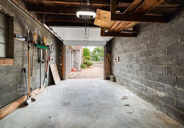 520 San Pasquale Ave SW — Photo 29
