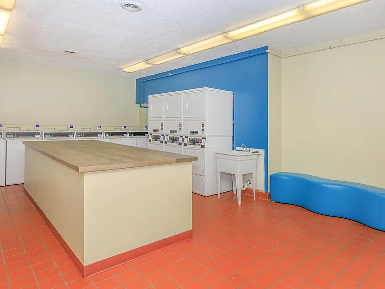 Capitol Hill Apartments — Photo 45