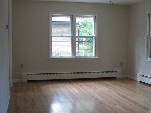 4th image of 95 Harvey Ave