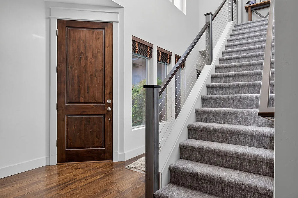 4 bed, 2.5 bath, 2987 sqft, $3,500 — Photo 4