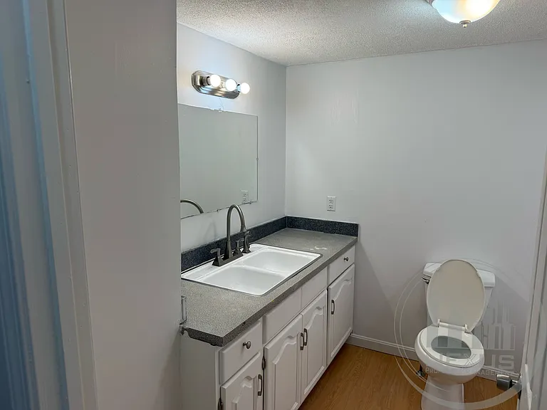 23 Hawley St #2 — Photo 8
