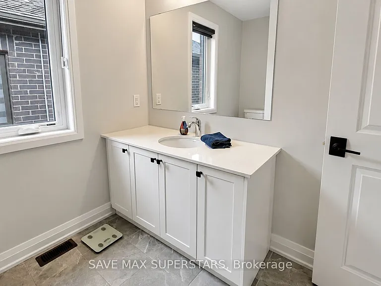 4 Sweet Cicely St — Photo 23