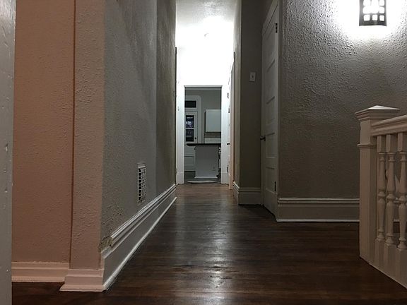3rd image of 712 Dover Pl #A