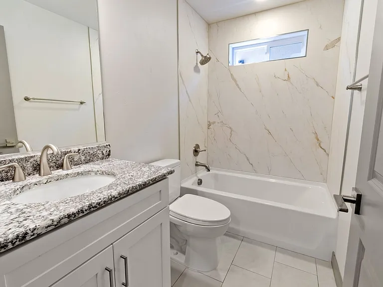 1720 E Edison St — Photo 40