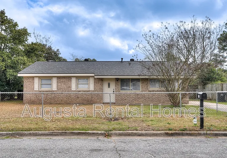 3330 Young Forest Dr — Photo 1