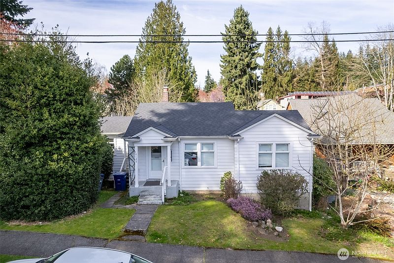 3rd image of 10116 -26 NE 187th Street