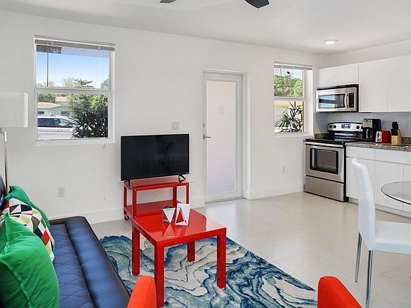 3rd image of 2601 NW 1st Ave APT 3