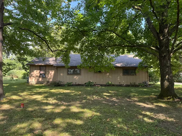 880 S 200th St, Pittsburg, KS 66762
