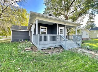 206 3rd St SE, Altoona, IA 50009