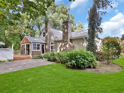 28 Wayside Drive, White Plains, NY, 10607