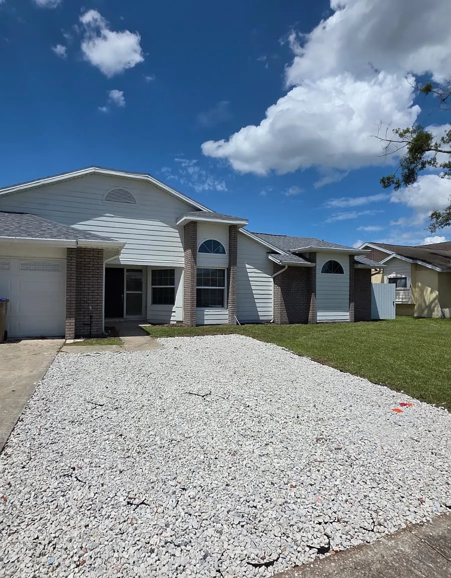 3 bed, 1900 sqft, $2,800 — Photo 2