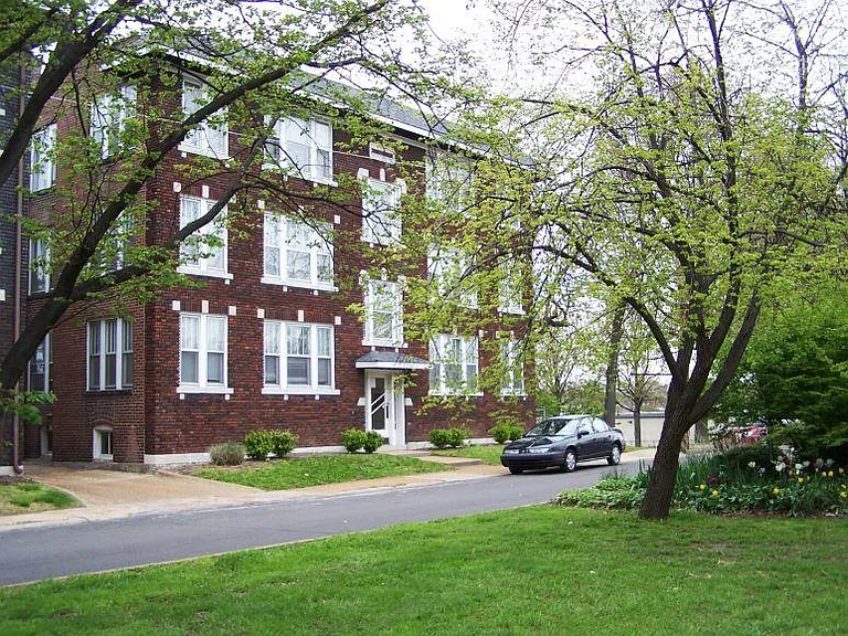 825 Leland Ave — Photo 1