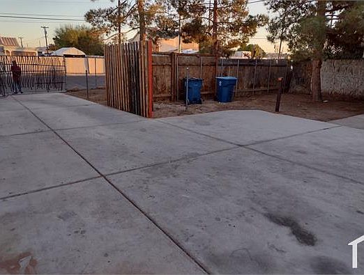 1st image of 5891 Willard St