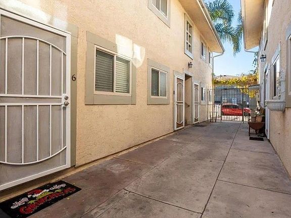 5th image of 4353 51st St Unit 2